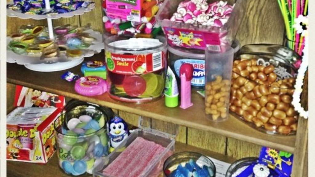 90s candy bar in Panchsheel Enclave Delhi
