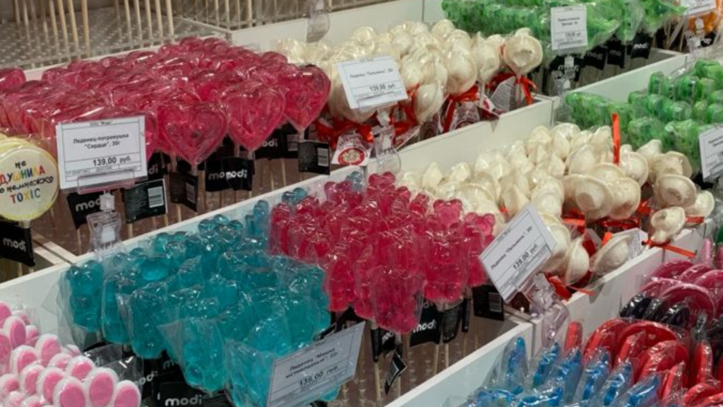 retro candy bar decoration on rent in Vasant Vihar