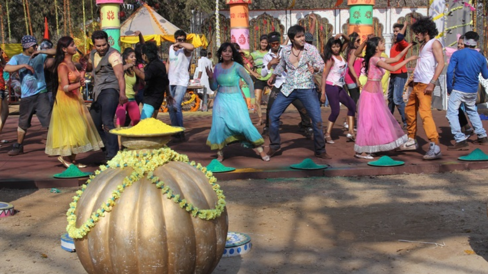 Benefits of Choosing a Temporary Rain Dance Setup for Events