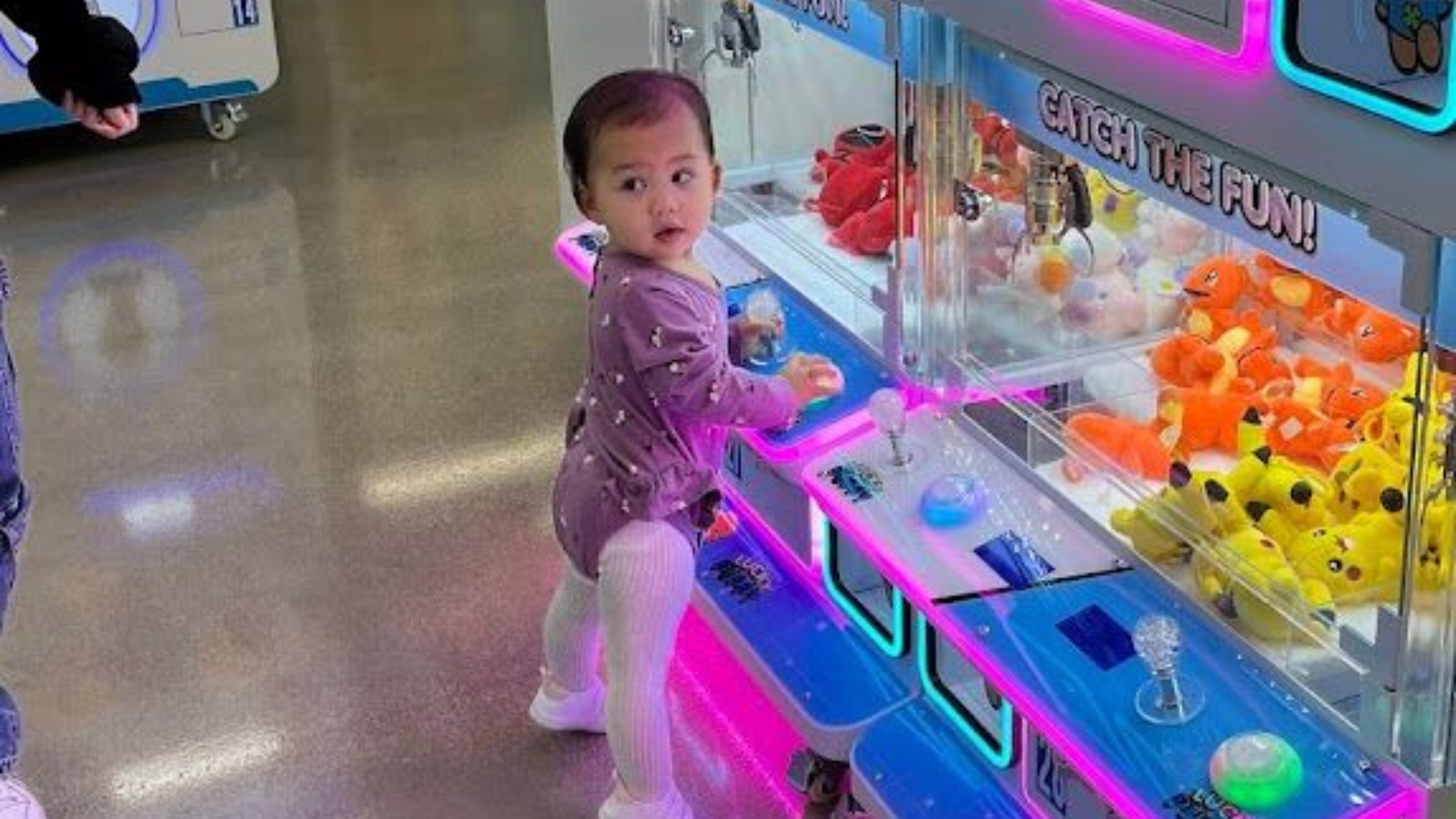 Toy Claw Machine on Rent in Greater Noida for Kids & Family Functions