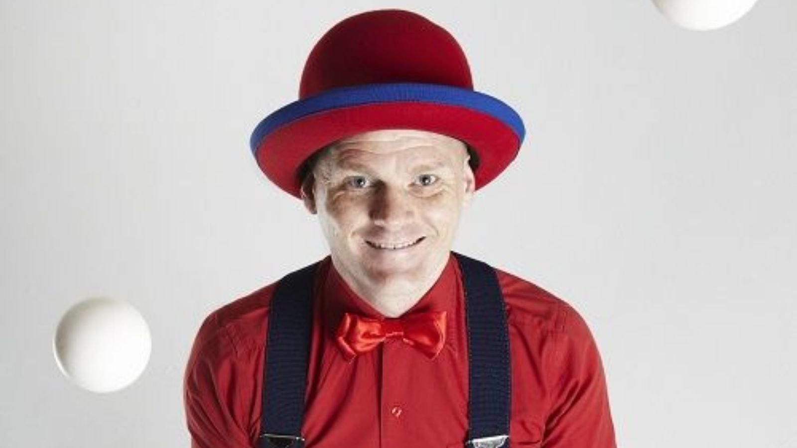 Fun Carnival Entertainment with Juggler for Hire in Moradabad