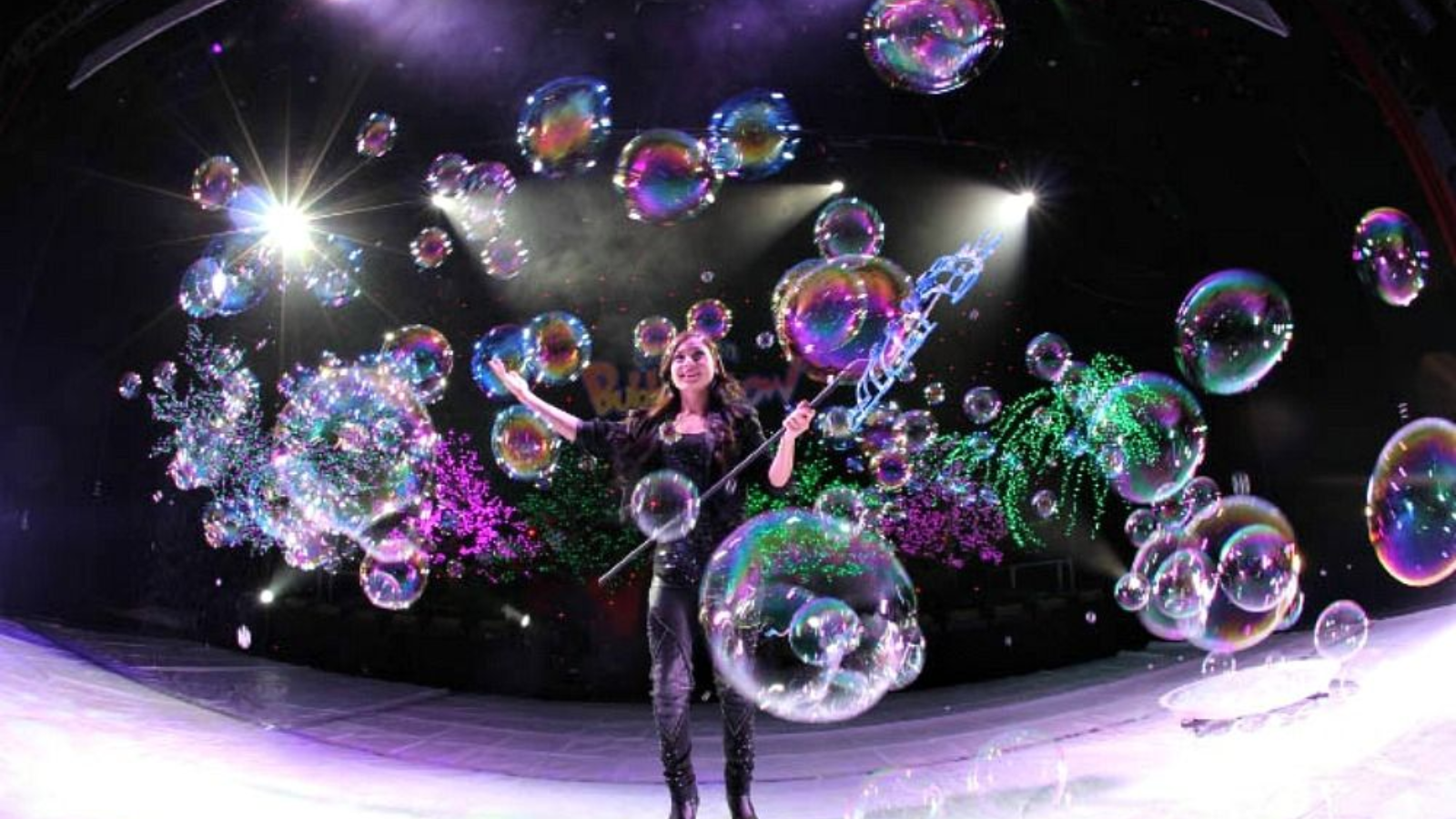bubbles show in Mathura