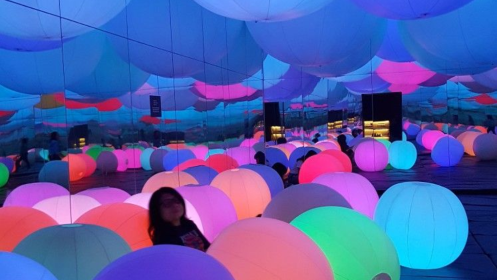 Hire bubble show artist in Ashoka road