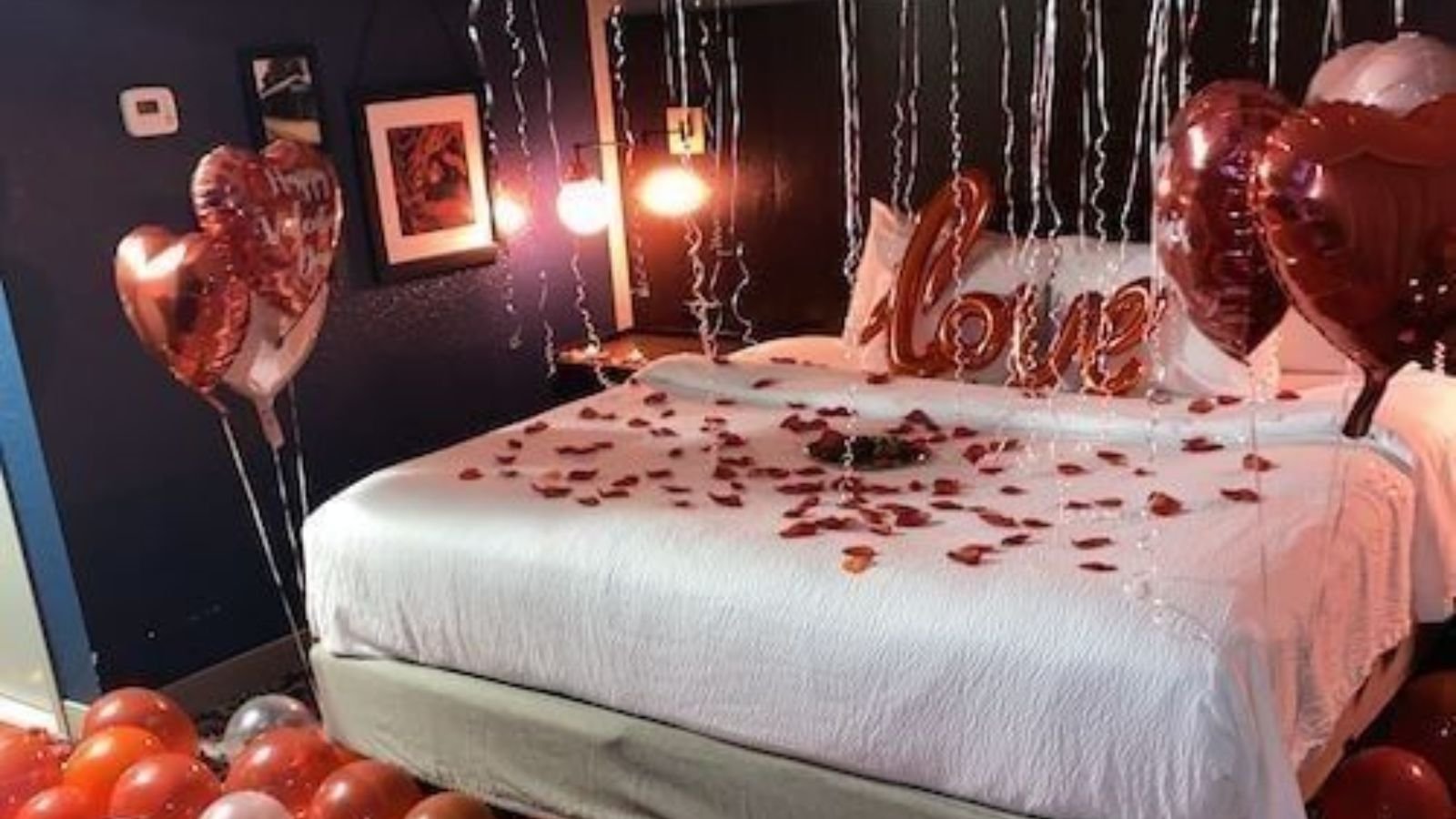 Surprise Balloon Decoration in Vasant Kunj for Romantic Nights