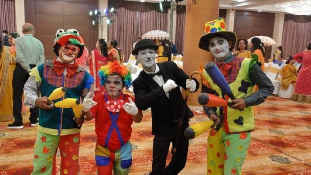 Carnival Artist Performance Tips in South Delhi Homes