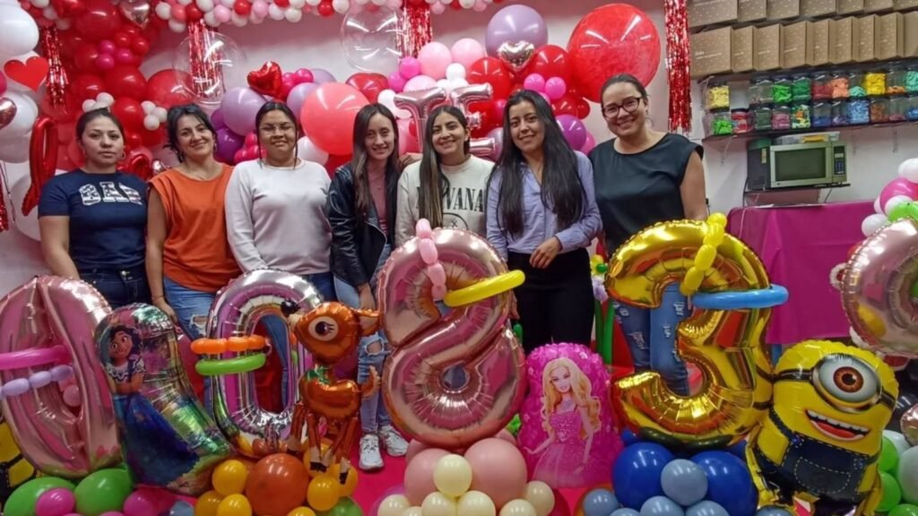 Birthday Balloon Bouquet Delivery in Mathura for Special Occasions