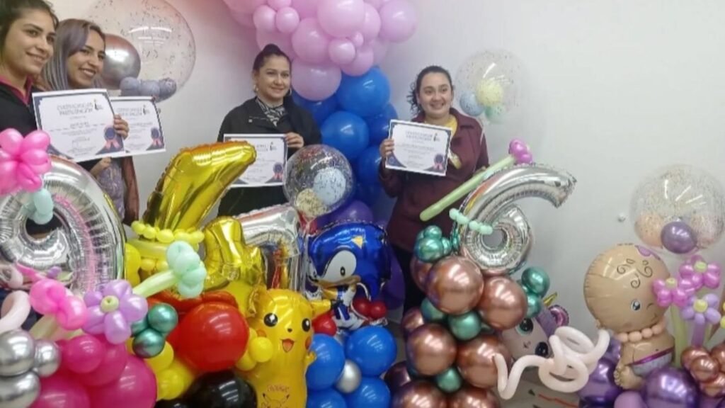 Balloon Bouquet Delivery in Agra for Birthday Celebration