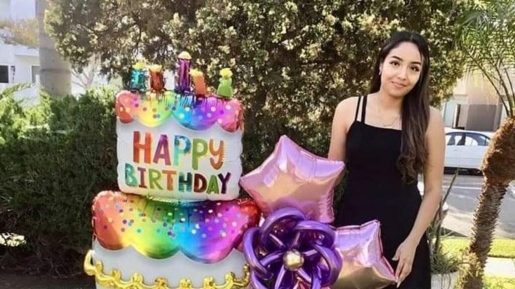 Balloon Bouquets Near Me in Niti Bagh for Celebration Gifts