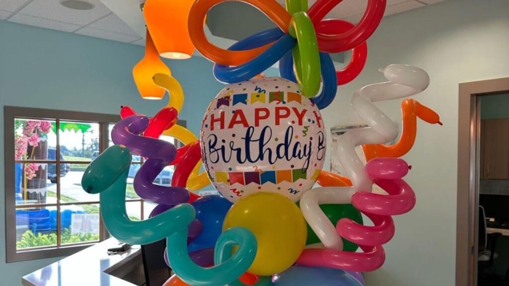 Birthday Balloon Bouquet Delivery in Saket Delhi for Special Events