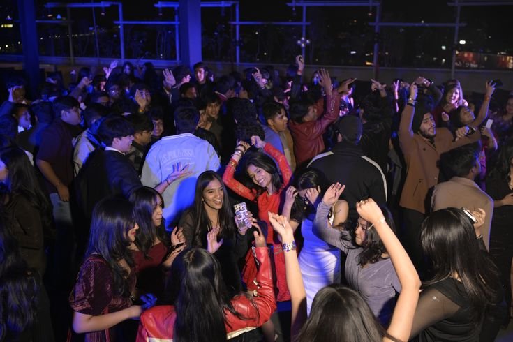 Best games for college fresher parties in Delhi NCR